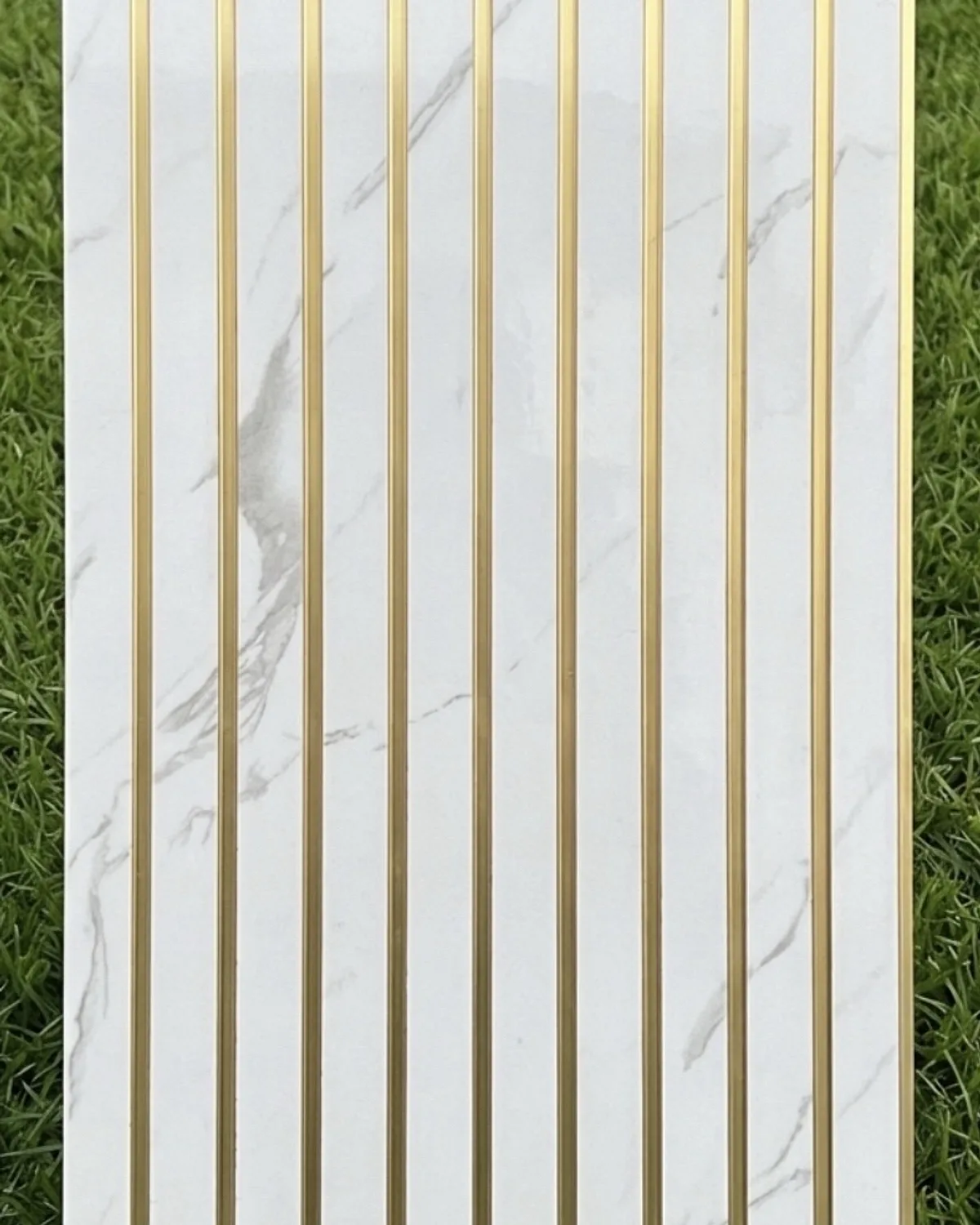 Golden-Line Fluted Panels, design GL FL 07